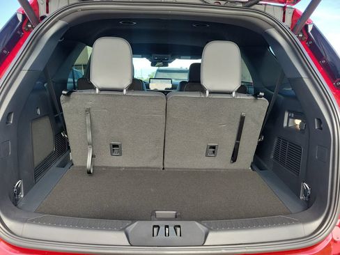 New 2026 Ford Explorer ST-Line w/ ST-Line Street Pack RWD image 8