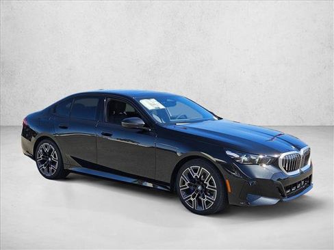 New 2026 BMW 530i w/ M Sport Package RWD image 7