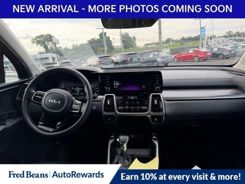 Used 2023 Kia Sorento S FWD image 11