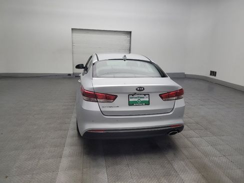 Used 2018 Kia Optima LX FWD image 7