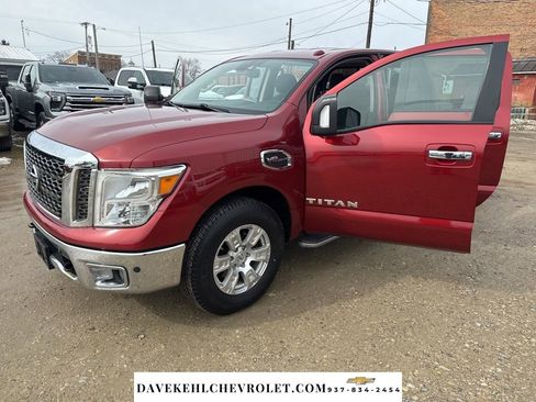 Used 2017 Nissan Titan SV image 26