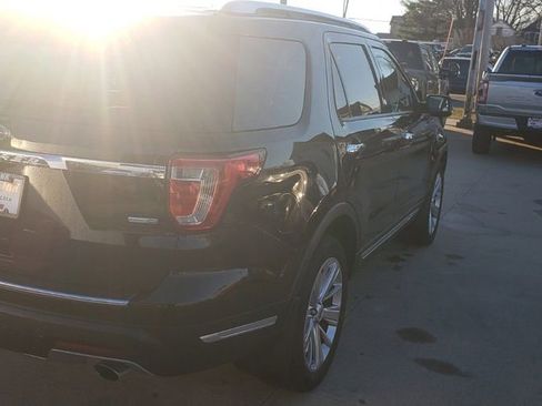 Used 2019 Ford Explorer Limited w/ Ford Safe & Smart Package image 7