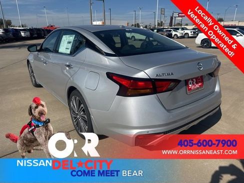 New 2025 Nissan Altima 2.5 SL image 3