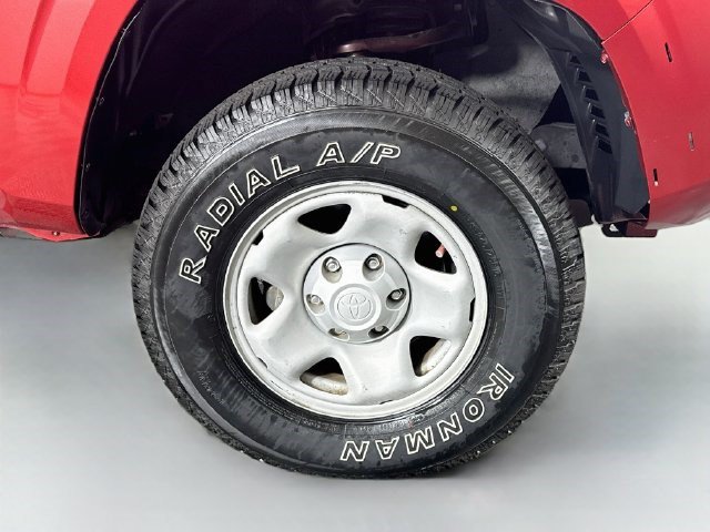 Used 2017 Toyota Tacoma SR RWD image 29
