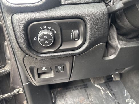 Used 2021 RAM 1500 Big Horn image 21