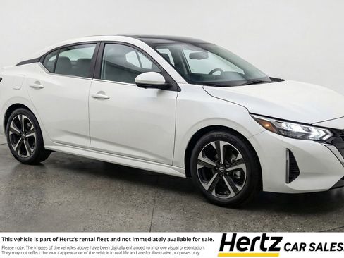 Used 2025 Nissan Sentra SV image 1