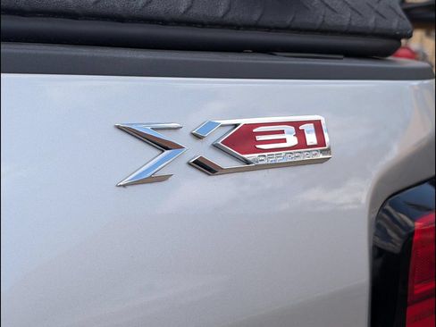 Used 2022 GMC Sierra 2500 SLE w/ SLE Convenience Package AWD/4WD image 24