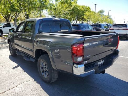 Used 2022 Toyota Tacoma SR5 image 3