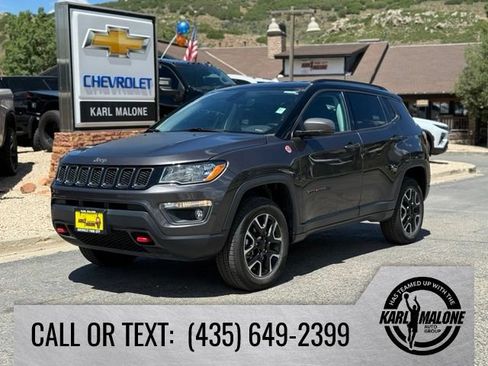 Used 2020 Jeep Compass Trailhawk w/ Cold Weather Group AWD/4WD image 1