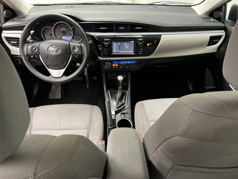 Used 2016 Toyota Corolla LE image 4