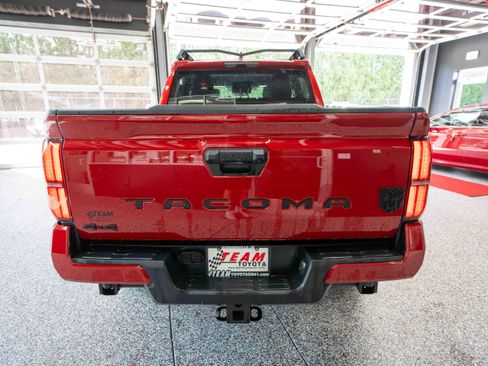 Used 2024 Toyota Tacoma TRD Off-Road image 3