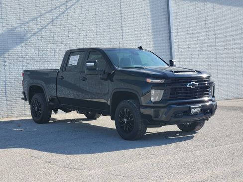 New 2026 Chevrolet Silverado 2500 Custom w/ Custom Blackout Package AWD/4WD image 2