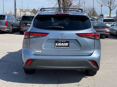 Used 2020 Toyota Highlander XLE image 5