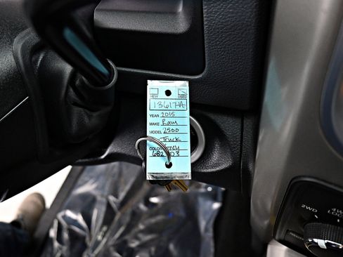 Used 2015 RAM 2500 Big Horn image 33