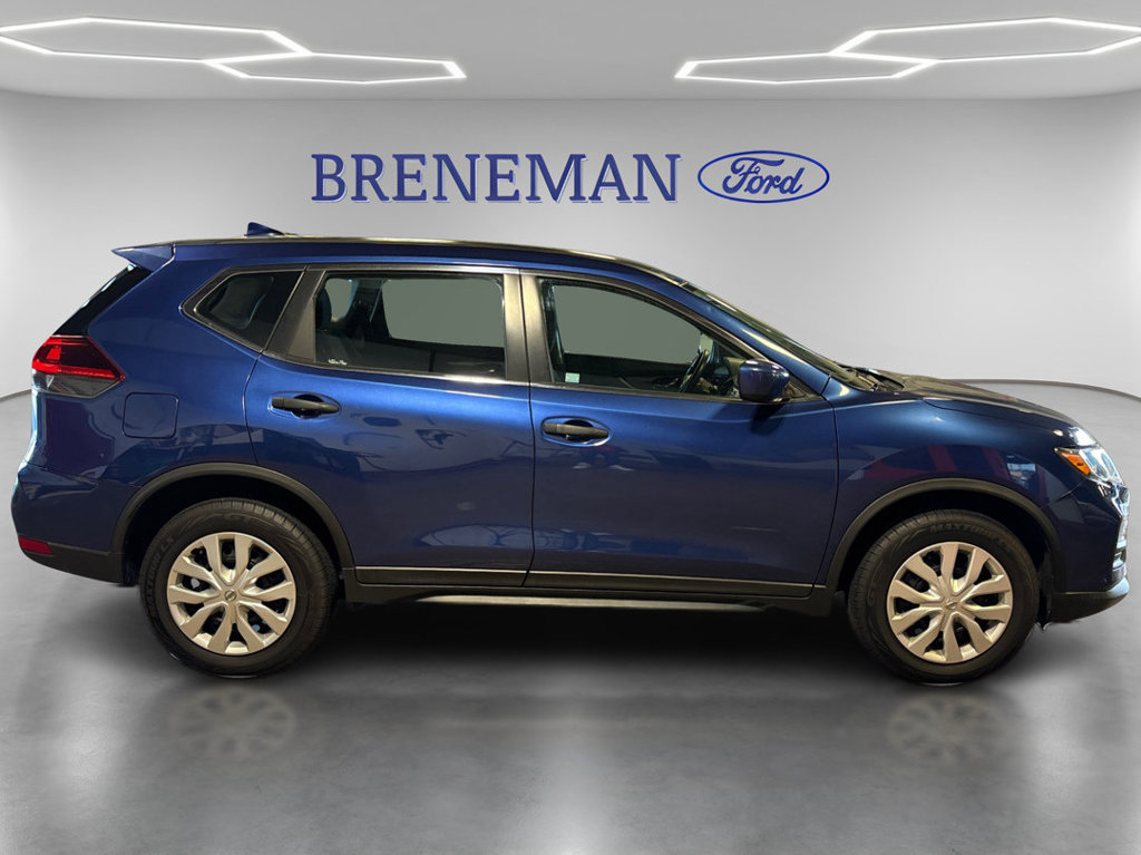 Used 2018 Nissan Rogue S AWD/4WD image 5