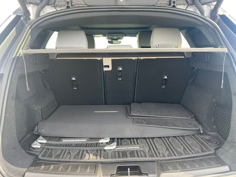 Used 2023 Land Rover Range Rover Evoque S image 9