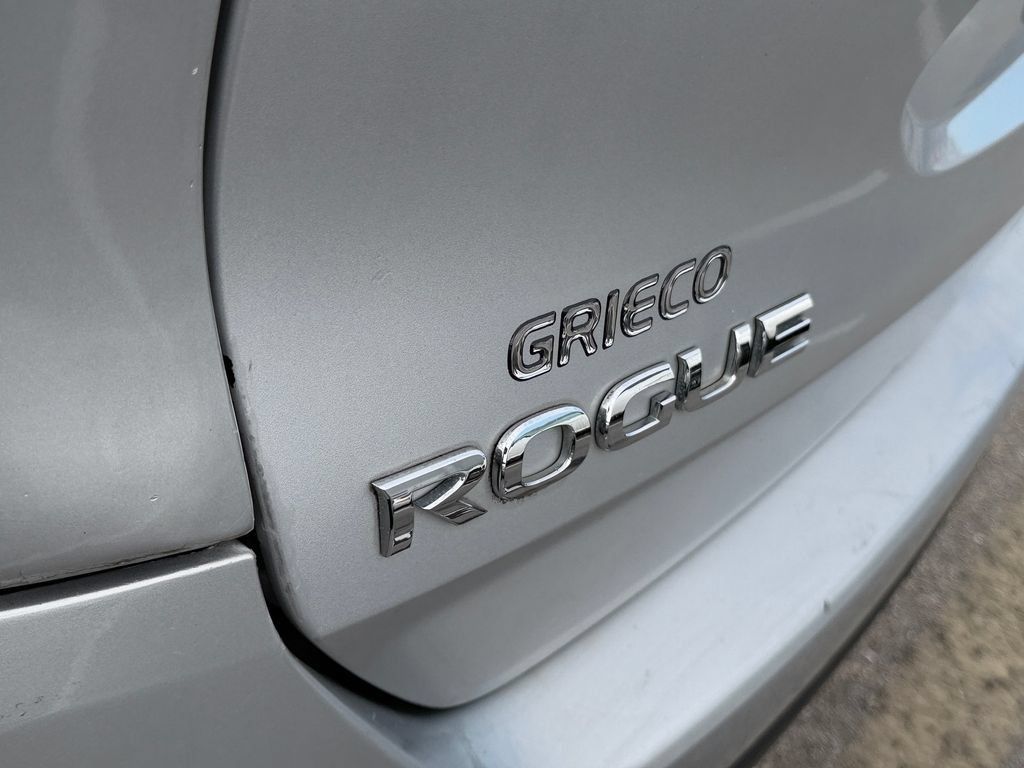 Used 2014 Nissan Rogue SV FWD image 14