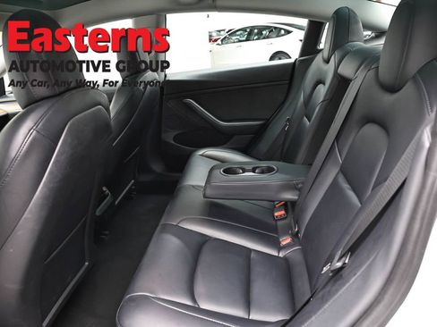 Used 2021 Tesla Model 3 Standard Range Plus RWD image 16