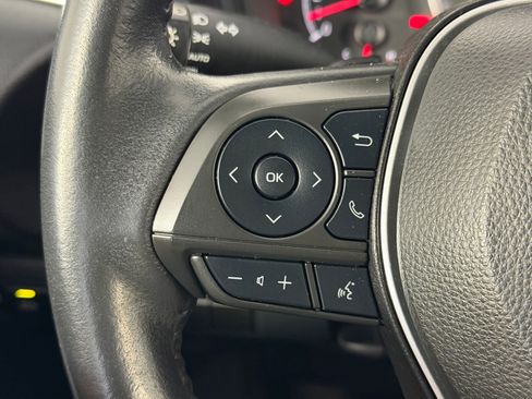 Used 2022 Toyota Corolla SE image 13