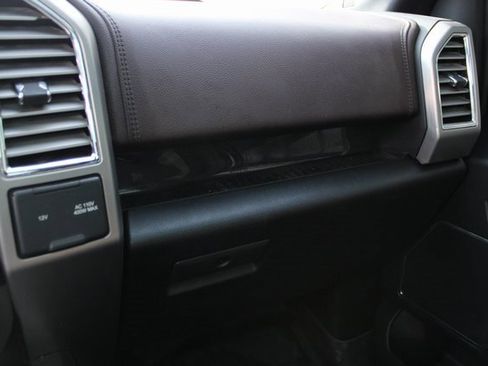 Used 2016 Ford F150 Platinum w/ Technology Package image 32