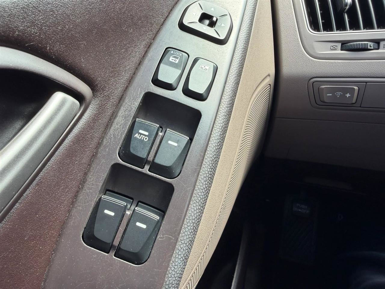Used 2013 Hyundai Tucson Limited FWD image 43