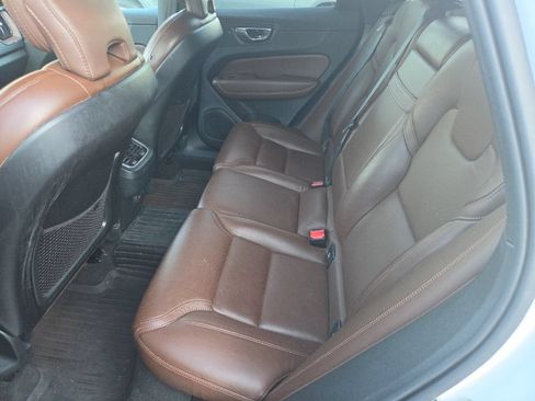 Used 2021 Volvo XC60 T5 Inscription w/ Advanced Package FWD image 5