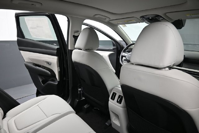 New 2026 Hyundai Tucson Limited AWD/4WD image 15