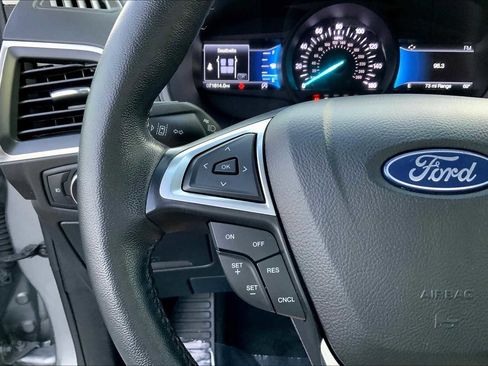 Used 2022 Ford Edge Titanium image 22