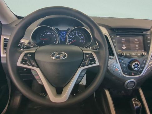 Used 2015 Hyundai Veloster w/ Option Group 02 FWD image 12