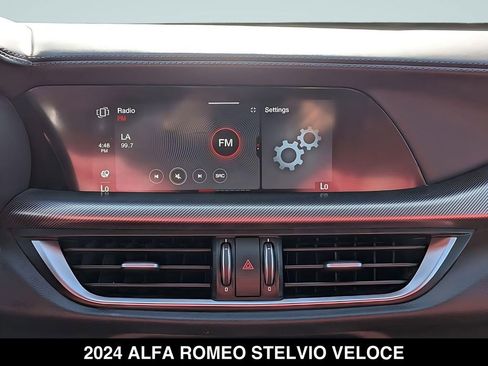 Used 2024 Alfa Romeo Stelvio Veloce AWD/4WD image 22