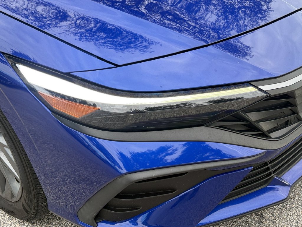 Used 2024 Hyundai Elantra SEL FWD image 7