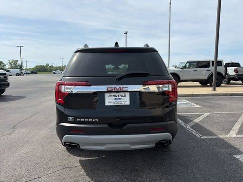 Used 2023 GMC Acadia SLE w/ Driver Convenience Package FWD image 5