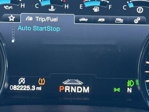 Used 2018 Ford F150 Platinum w/ Equipment Group 701A Luxury image 21