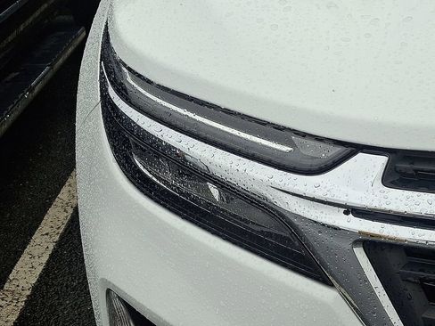 Certified 2024 Chevrolet Equinox LT w/ LPO, Floor Liner Package image 4