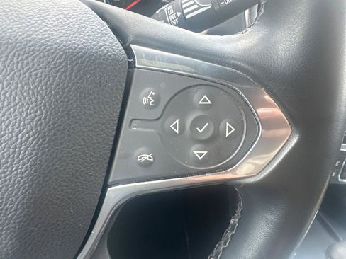 Used 2023 Chevrolet Traverse LT AWD/4WD image 20