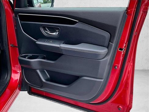 Used 2023 Honda Pilot Touring image 19