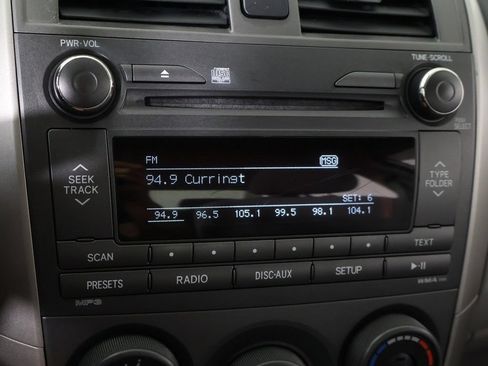 Used 2011 Toyota Corolla LE FWD image 35