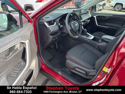 Used 2022 Toyota RAV4 LE image 14