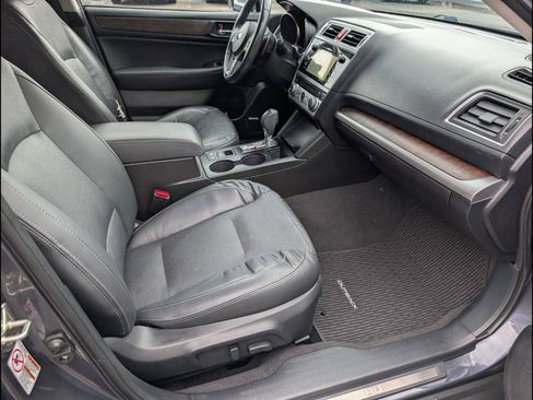 Used 2017 Subaru Outback 3.6R Limited AWD/4WD image 18