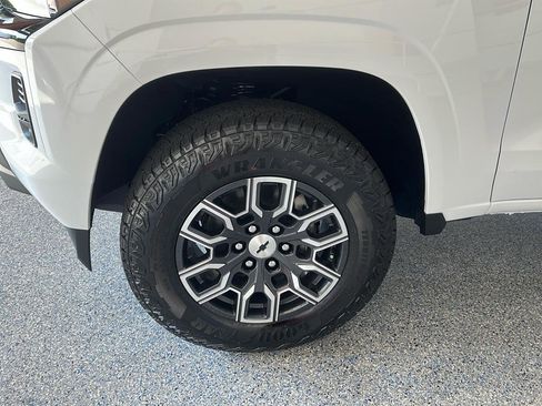 New 2025 Chevrolet Colorado Z71 w/ Z71 Convenience Package 2 image 34