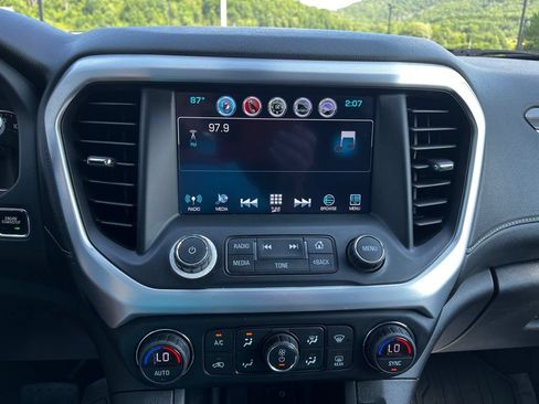 Used 2019 GMC Acadia SLT AWD/4WD image 16