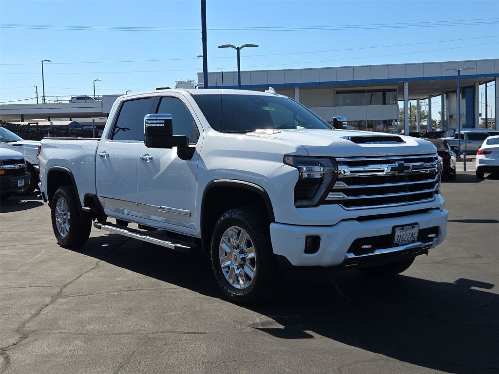 Certified 2024 Chevrolet Silverado 2500 High Country w/ High Country Premium Package AWD/4WD image 29