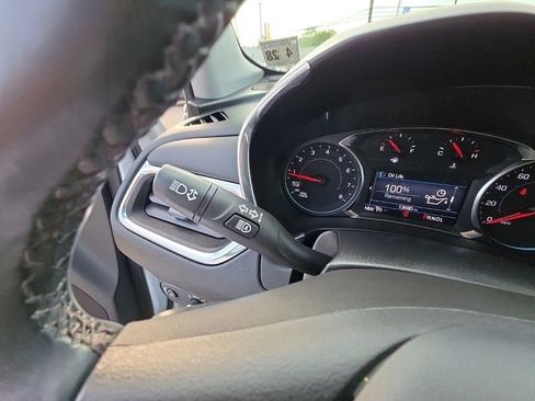 Used 2023 Chevrolet Equinox LT AWD/4WD image 12