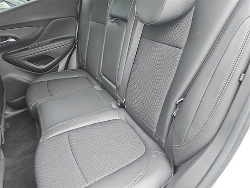 Used 2022 Buick Encore Preferred image 20