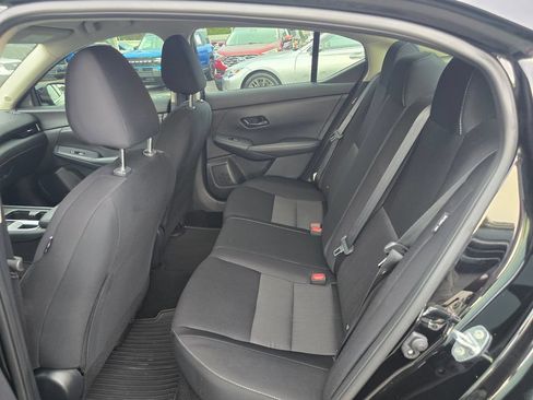 Used 2025 Nissan Sentra SV w/ All-Weather Package FWD image 10