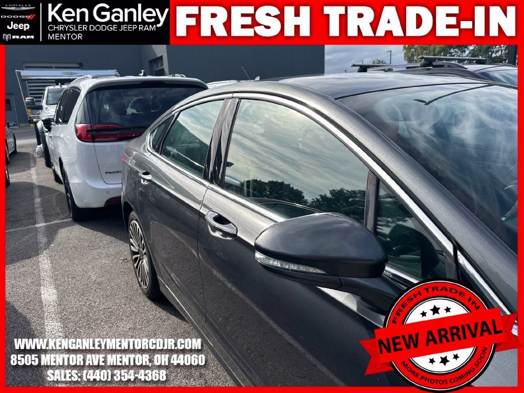 Used 2017 Ford Fusion SE AWD/4WD image 11