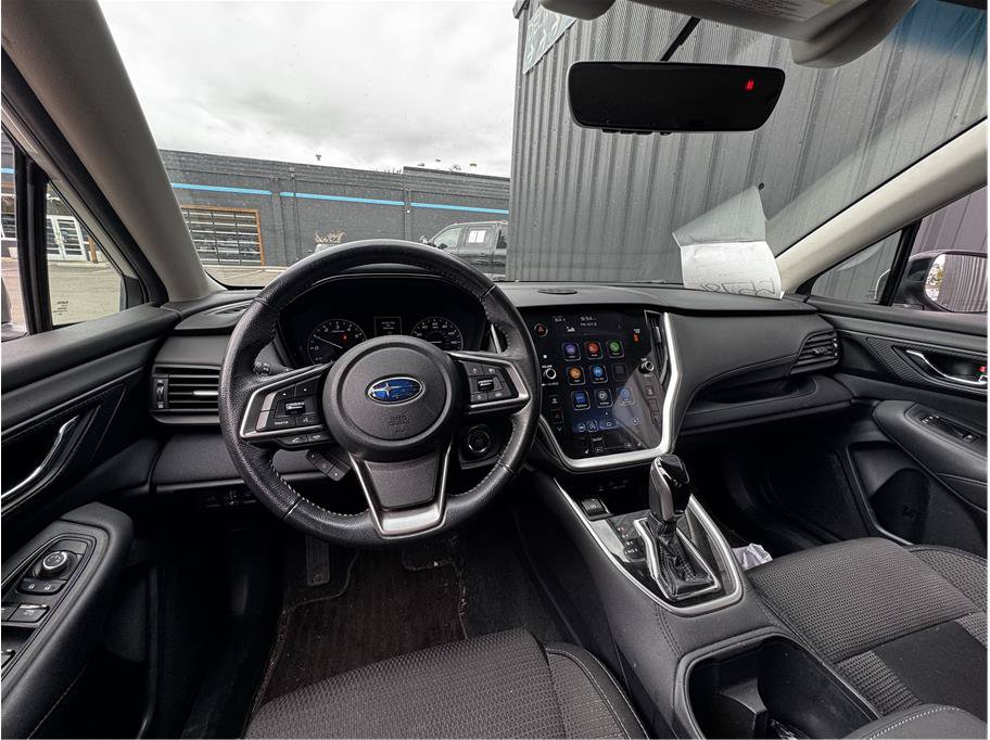 Used 2021 Subaru Outback Premium AWD/4WD image 3