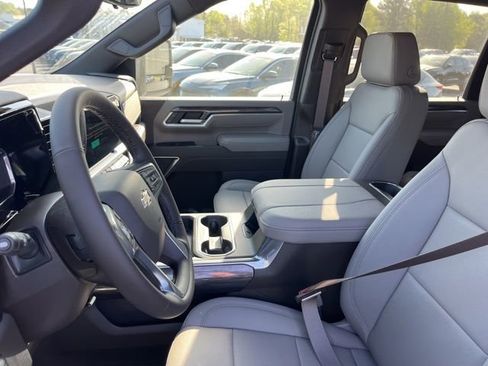 New 2026 Chevrolet Silverado 2500 LTZ w/ Z71 Chrome Sport Edition AWD/4WD image 7