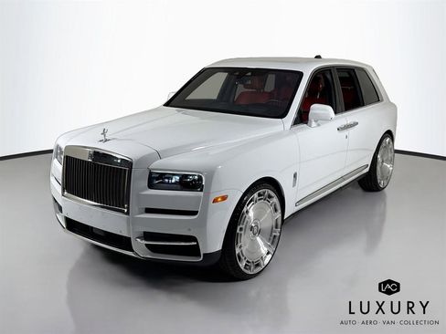 Used 2020 Rolls-Royce Cullinan image 4