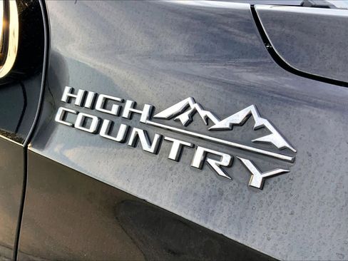 Used 2021 Chevrolet Tahoe High Country RWD image 10